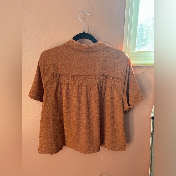 NWT Athleta Brown Echo Short Sleeve Shirt - Picture 4 of 5
